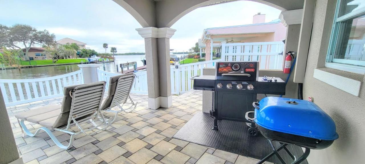 Dolphin Cove In Cocoa Beach Fl Екстериор снимка